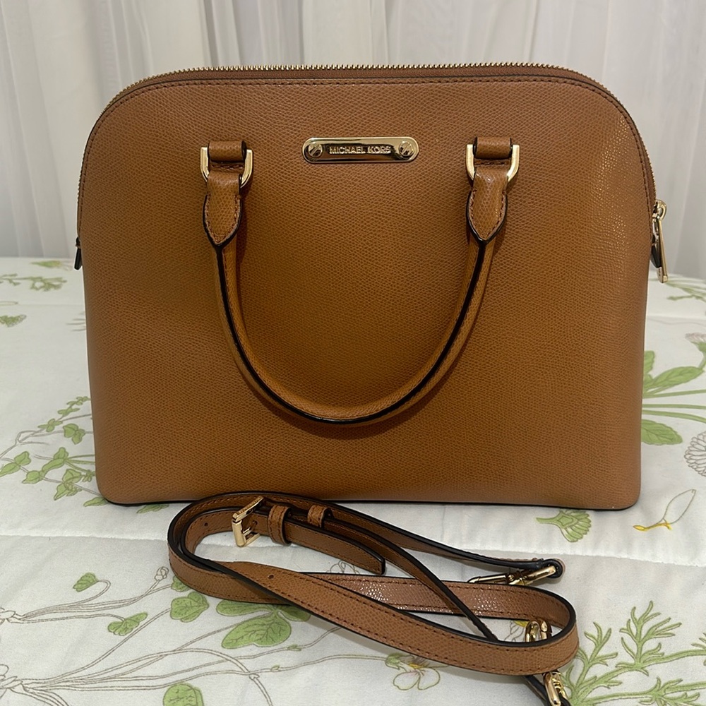 Micheal Kors Purse